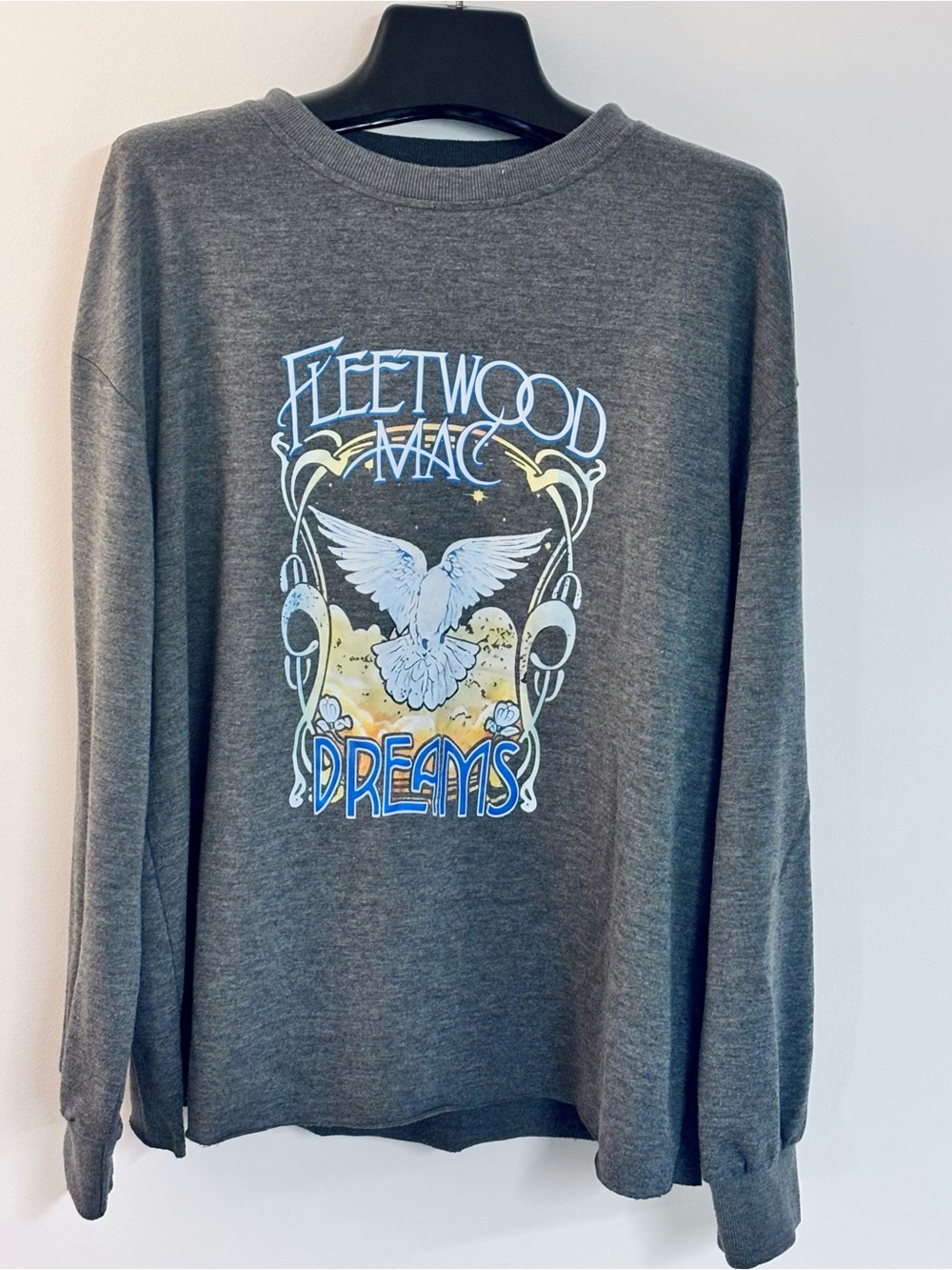Fleetwood Mac 'Dreams' Gray, Graphic Crewneck Lightweight Sweatshirt - LG